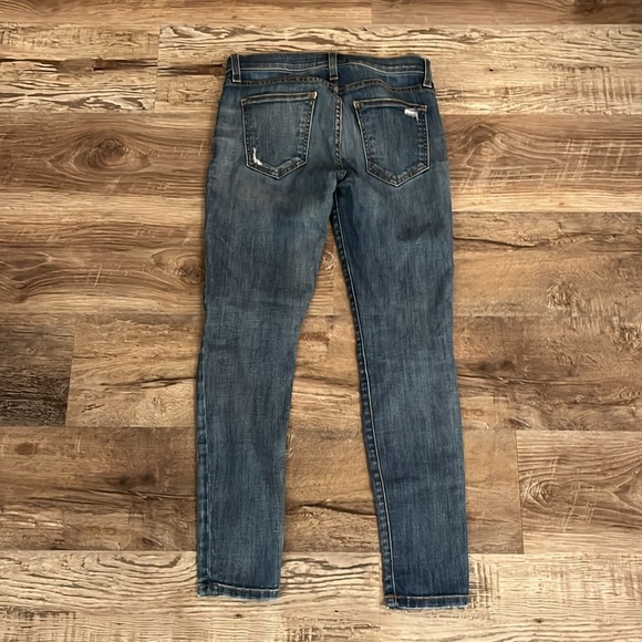 Current Elliott Jeans the Stiletto Skinny Distressed 
Size 25 - Picture 4 of 4